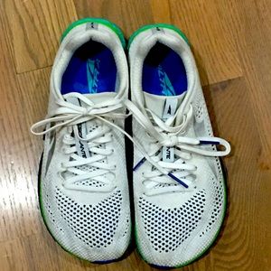 ALTRA Escalante Racer Running Sneakers